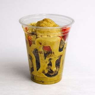 Brownie & strawberries Dubai style