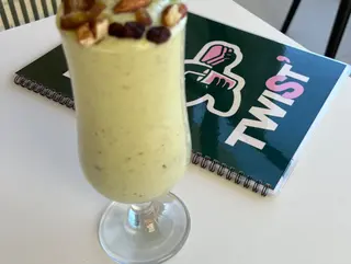 Avocado fruits secs