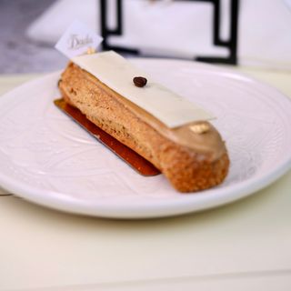 Éclair café