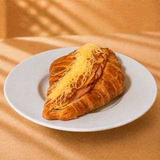 Croissant jambon fromage