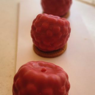 Mini trompe-l’œil framboise