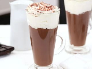 Chocolat Chaud A L'Ancienne, Créme Chantilly