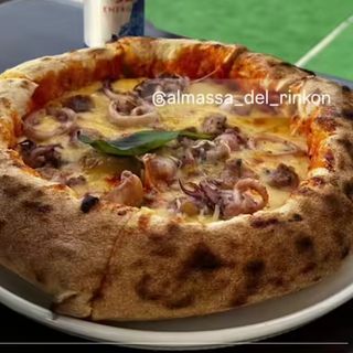 Napolitana Fruit De Mer