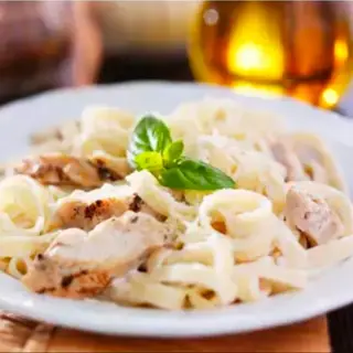 Pâtes poulet champignon