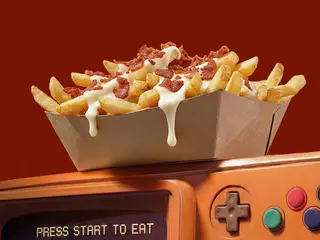 Frites Sauce Fromagère Maison + Bacon