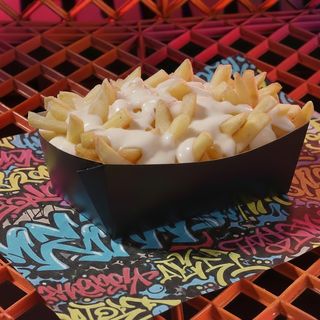 Frite sauce fromagère maison