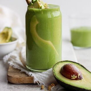 Jus d'avocat au lait