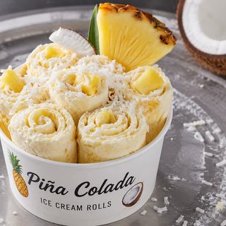 Ice crème rolls piñia colada