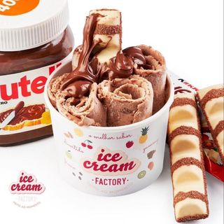 Ice crème rolls kinder bueno Nutella