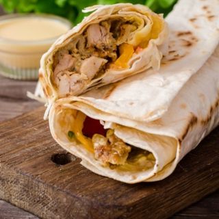 Chawerma super avec frite et fromage