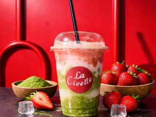 Strawberry Matcha foam