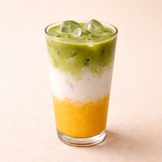 Matcha Mangue Latte