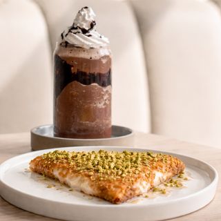 Formule Crepe Kunafa & Frappé