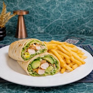 Wrap Chicken Avocado + FRITE