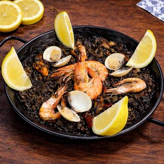 Paella negra