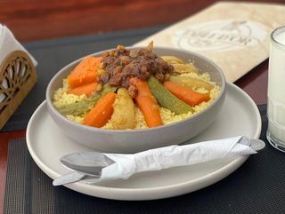 Couscous poulet + Lben +Tfaya