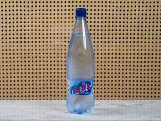 Eau minérale gazeuse