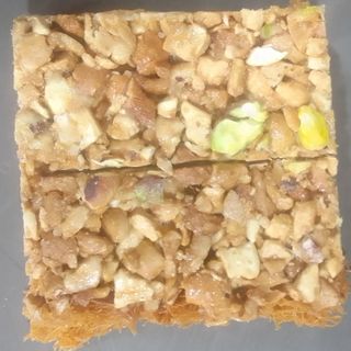 Kunafa kajo & bistachio