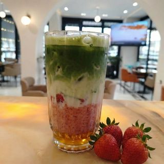 Strawberry matcha