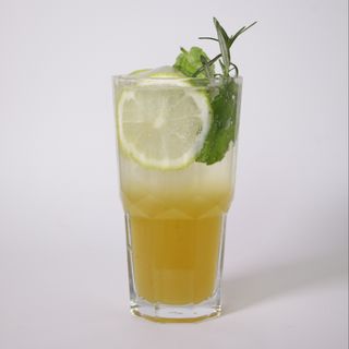 Fruit De La Passion Mojito