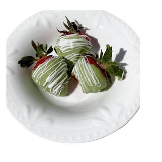 Matcha Strawberries Bites