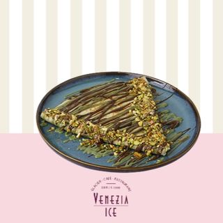 Crêpe pistachio
