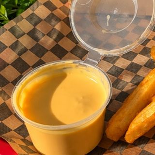 Grand pot de sauce