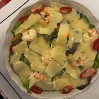 Salade César aux crevettes