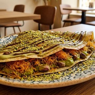 Crepe kunafa pistachio