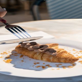 Croissant Fourré Praliné Chocolat