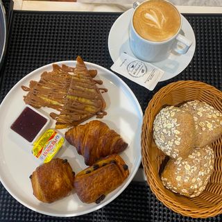 Petit-déjeuner - PARISIEN