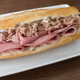 Sandwich Thon+Mortadilla Chef + Monada