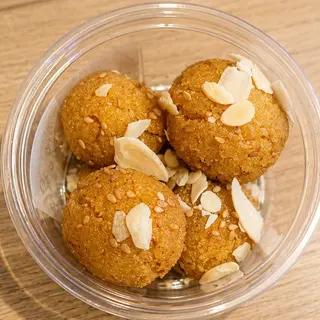 gulab jamun