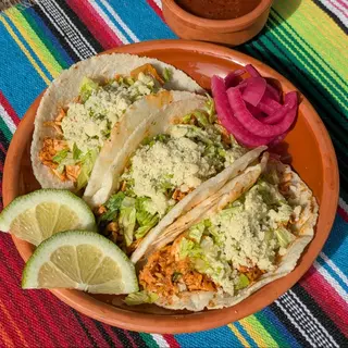 Tacos Pollo De Tinga