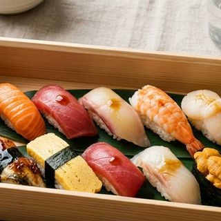 Sushi Box (10 pcs)