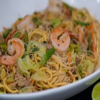 Bihon Guisado