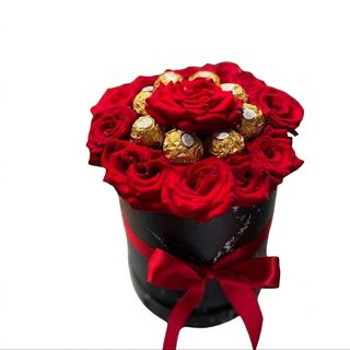 Boîte S de roses avec Ferrero
