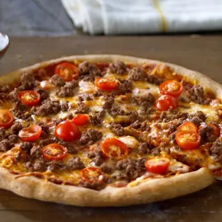 Bolognese pizza