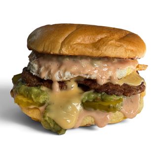 Avocado Beef Stack Burger – Légèrement Épicé