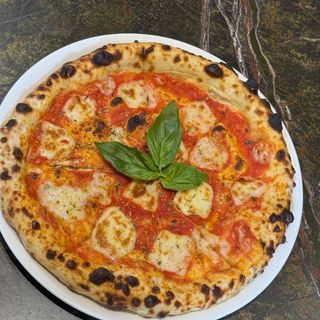 Pizza Margherita