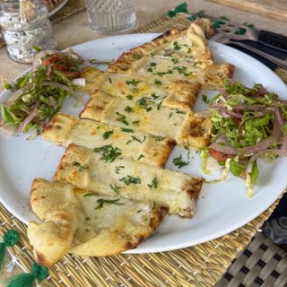 Pide Fromage
