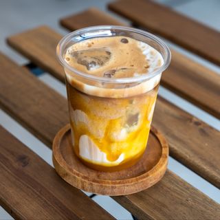 Iced Mango Latte