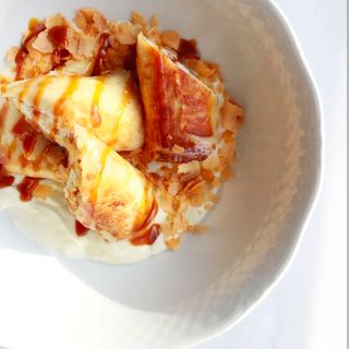 Clătite cu brânză de vaci si crema