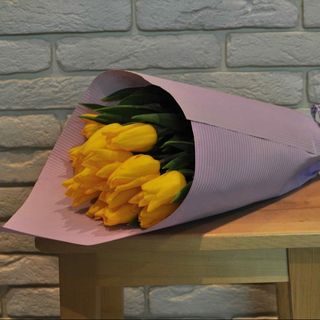 Buchet de 15 Lalele Galbene