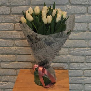 Buchet de 21 Lalele Albe