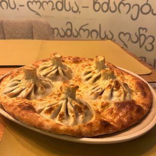 KHINKALY KHACHAPURI