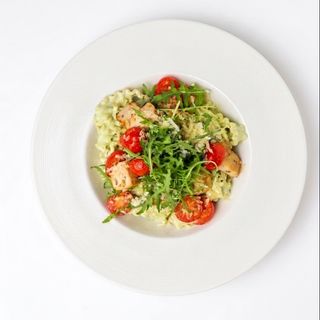 Pasta cu carne de pui