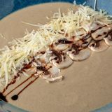 Supă cremă cu ciuperci, parmigiano si pesmeți