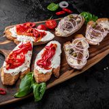 Bruschette cu ardei copt