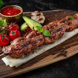 Shashlik de porc cu legume proaspete